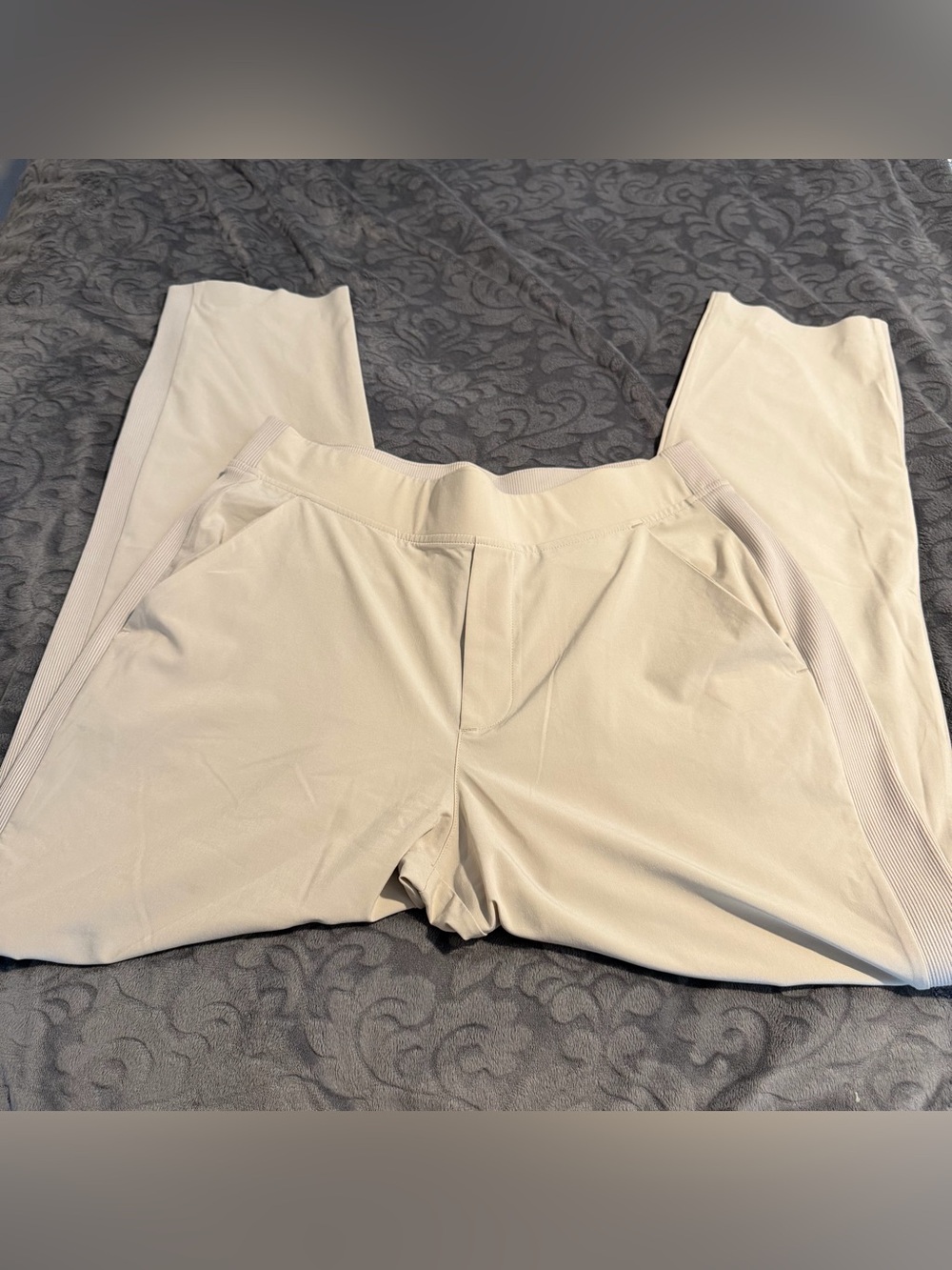Athleta Brooklyn Mid-Rise Ankle. Abelone Grey (light beige) Sz 6 - Picture 7 of 12